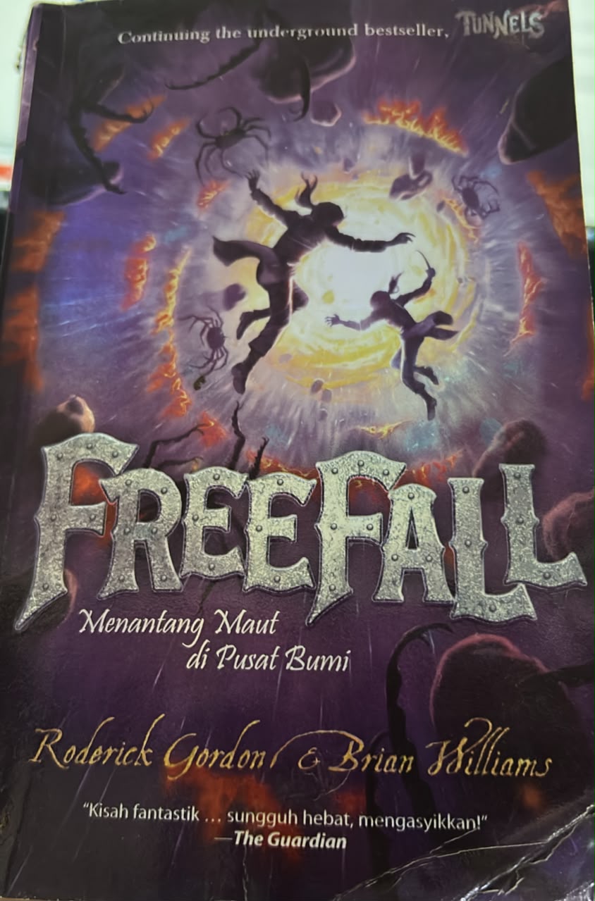 Cover FREEFALL MENANTANG MUAT DI PUSAT BUMI MIZAN FANTASI