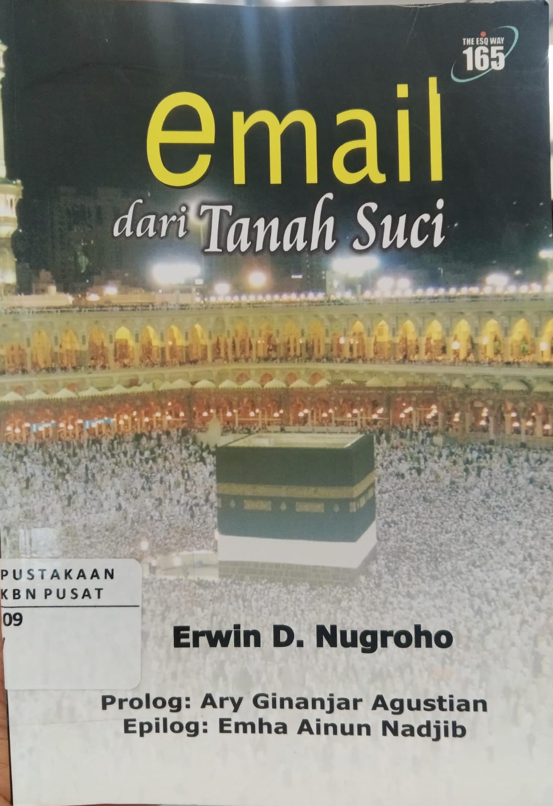 Cover Email dari Tanah Suci - Erwin D. Nugroho