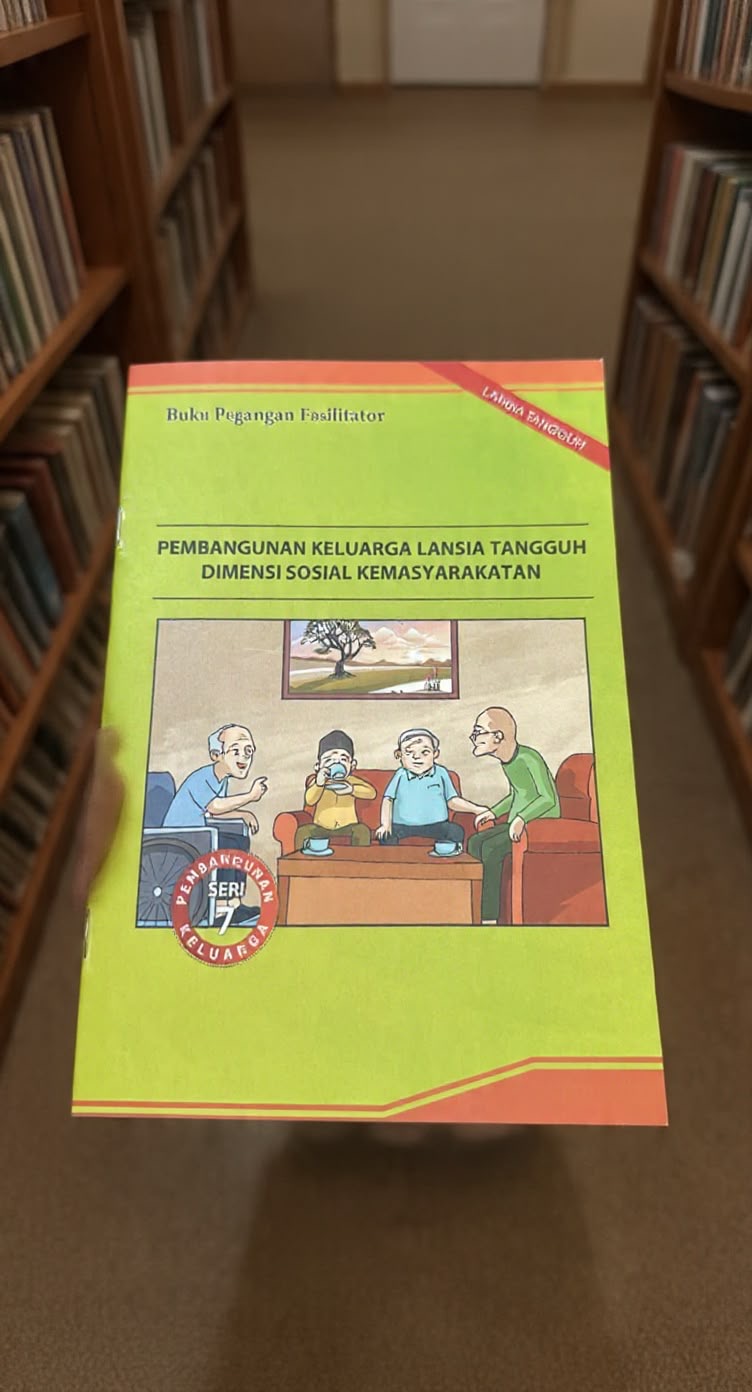 Cover Pembangunan Keluarga Lansia Tangguh Dimensi Sosial Kemasyarakatan Buku Pegangan Fasilitator Lansia Tangguh Badan Kependudukan dan Keluarga Berencana Nasional