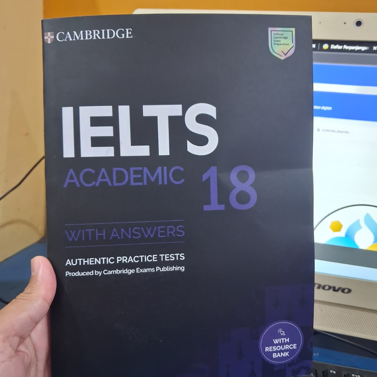Cover IELTS ACADEMIC 18 WITH ANSWERS Authentic Practice Tests  Cambridge Exams Publishing